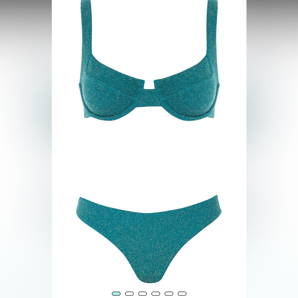 Vetchy Laguna bikini